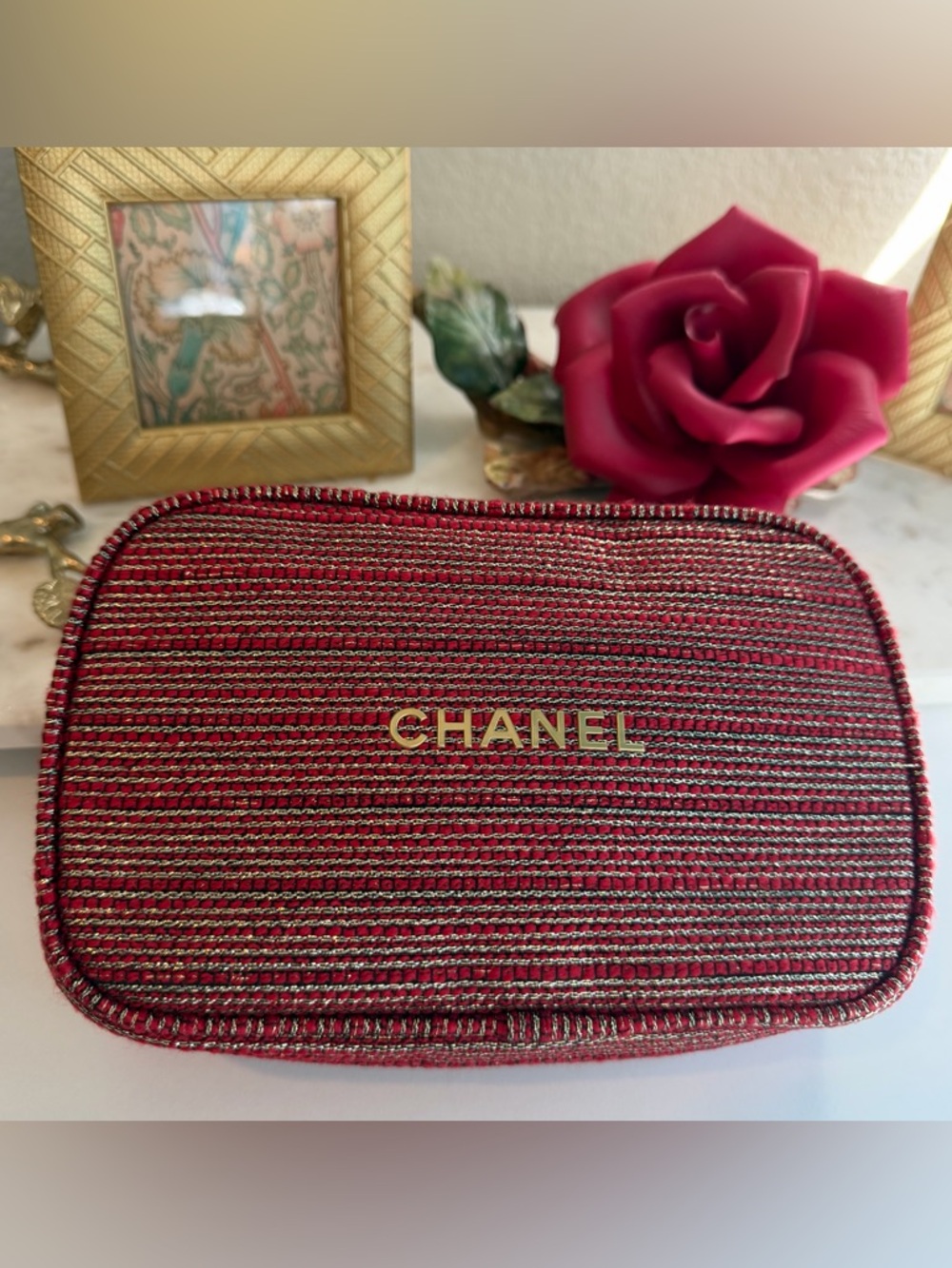 CHANEL Red and Gold cosmetic case